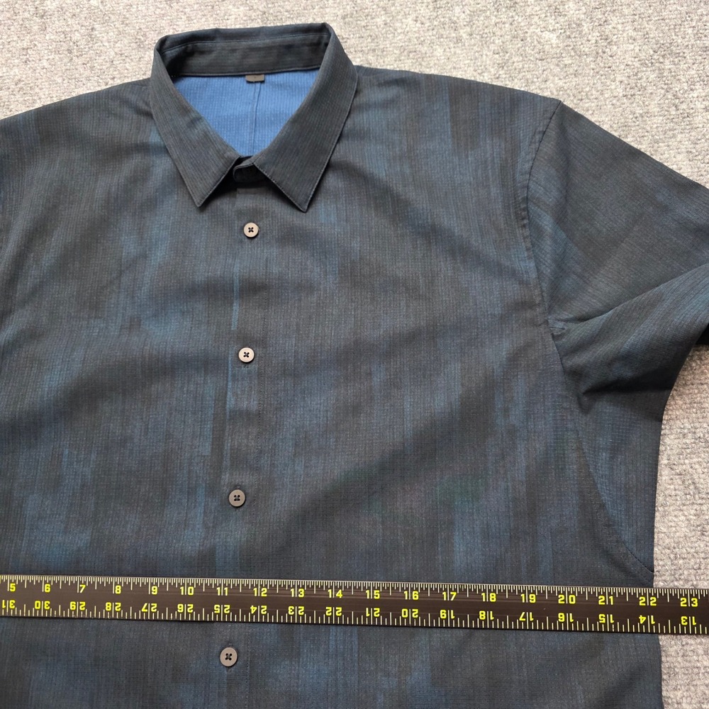 Lululemon Mens Large Short Sleeve Button Down Shirt Navy Blue Black Grid Ripstop - Picture 11 of 14